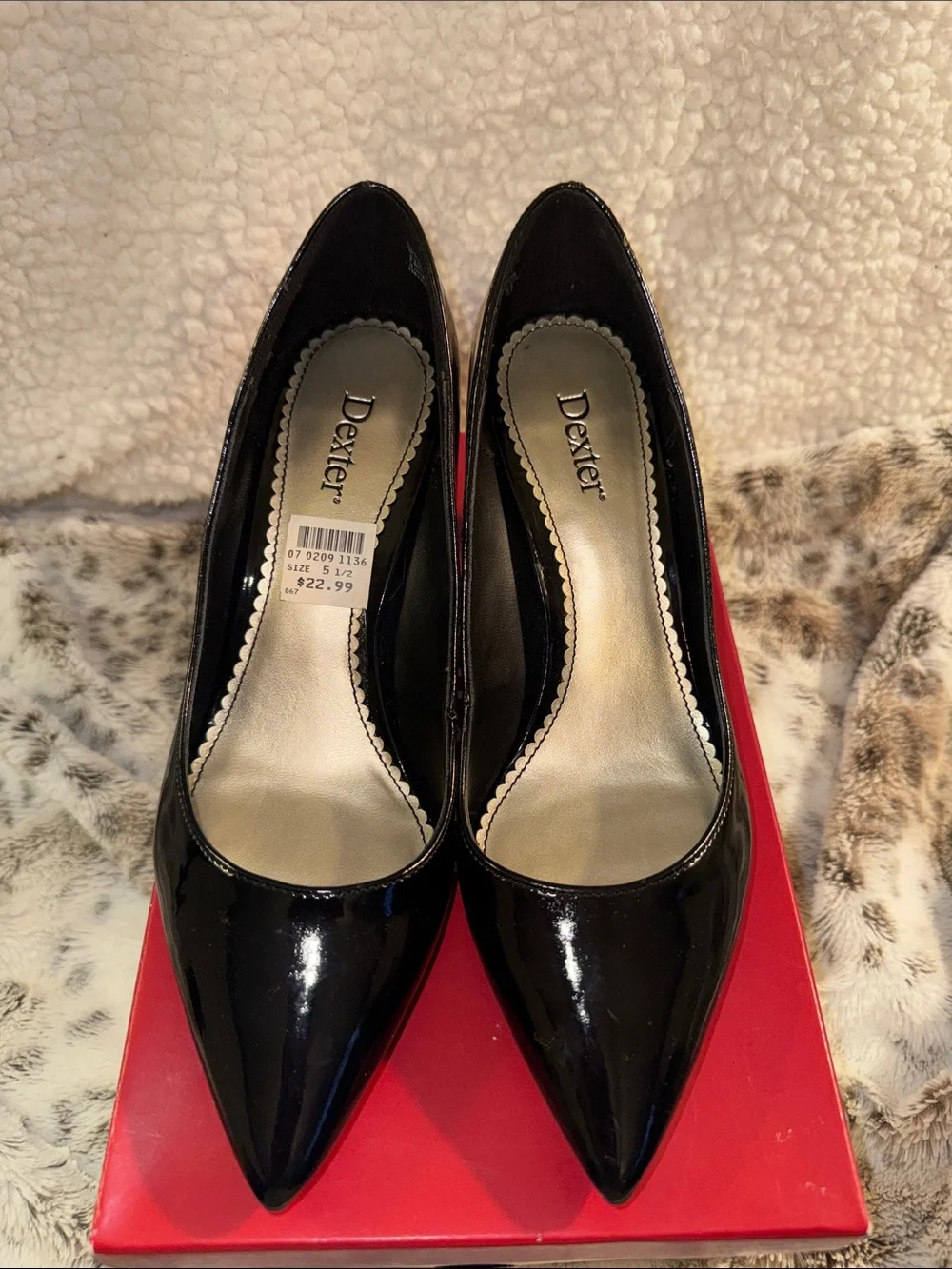 Dexter Black Patent Pointed-Toe Mid-Heel Pumps